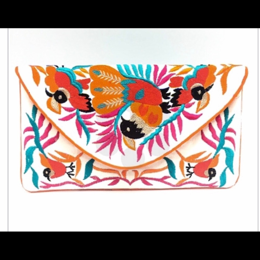 Tropical Bird Embroidered Clutch 🌴